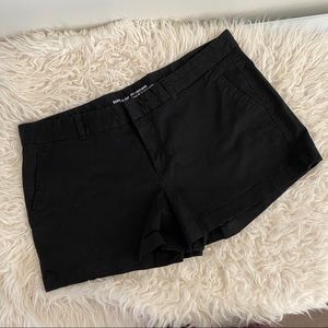 *Final price* GAP Black City Shorts